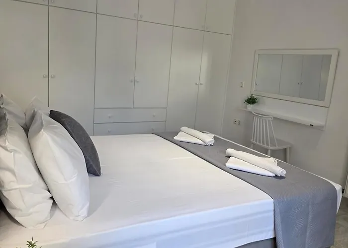 Olive Angel 1 Apartment *